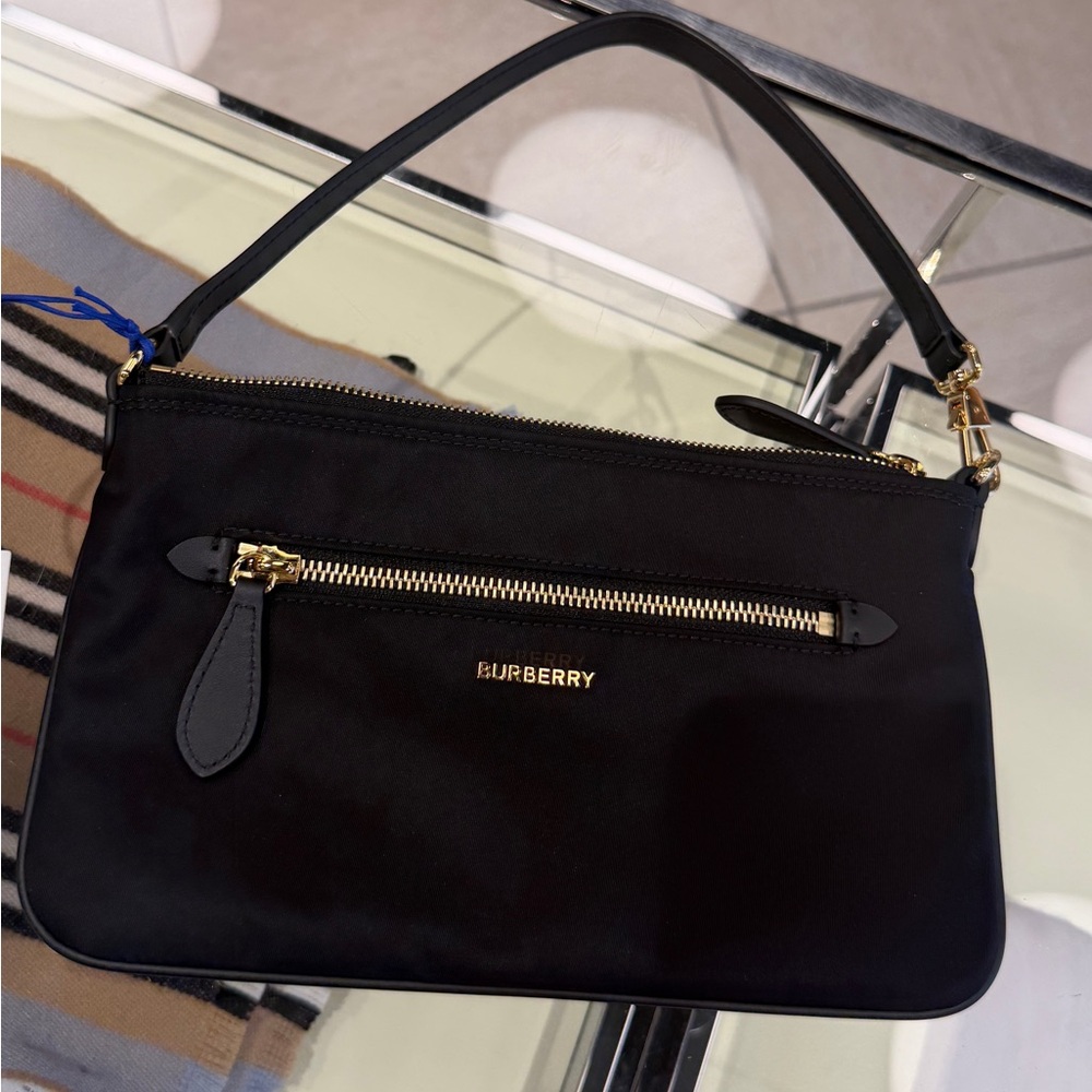 Burberry black and black logo Handbag nwt - Picture 2 of 9